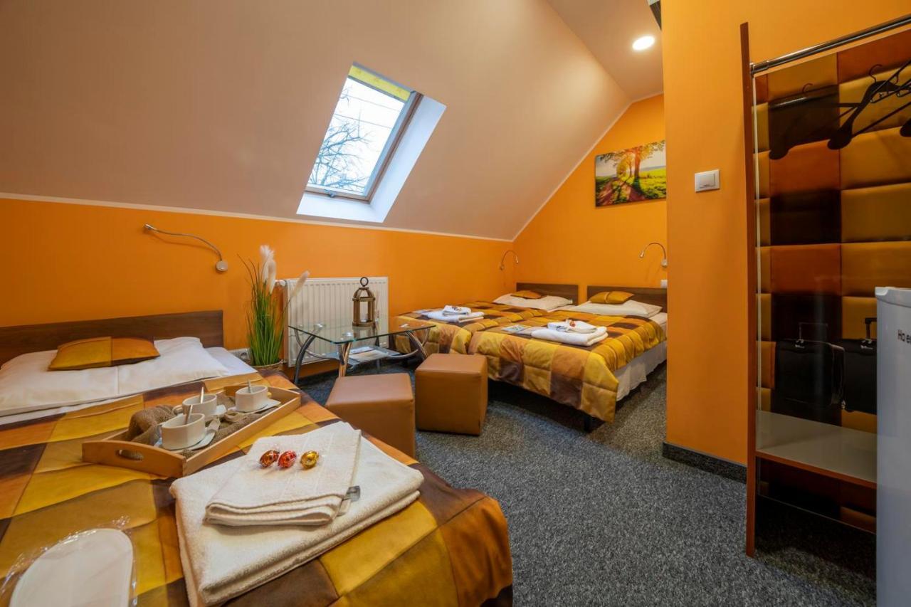 Fortisline Pokoje Z Klimatyzcja Sauna Apartment Opole Ngoại thất bức ảnh
