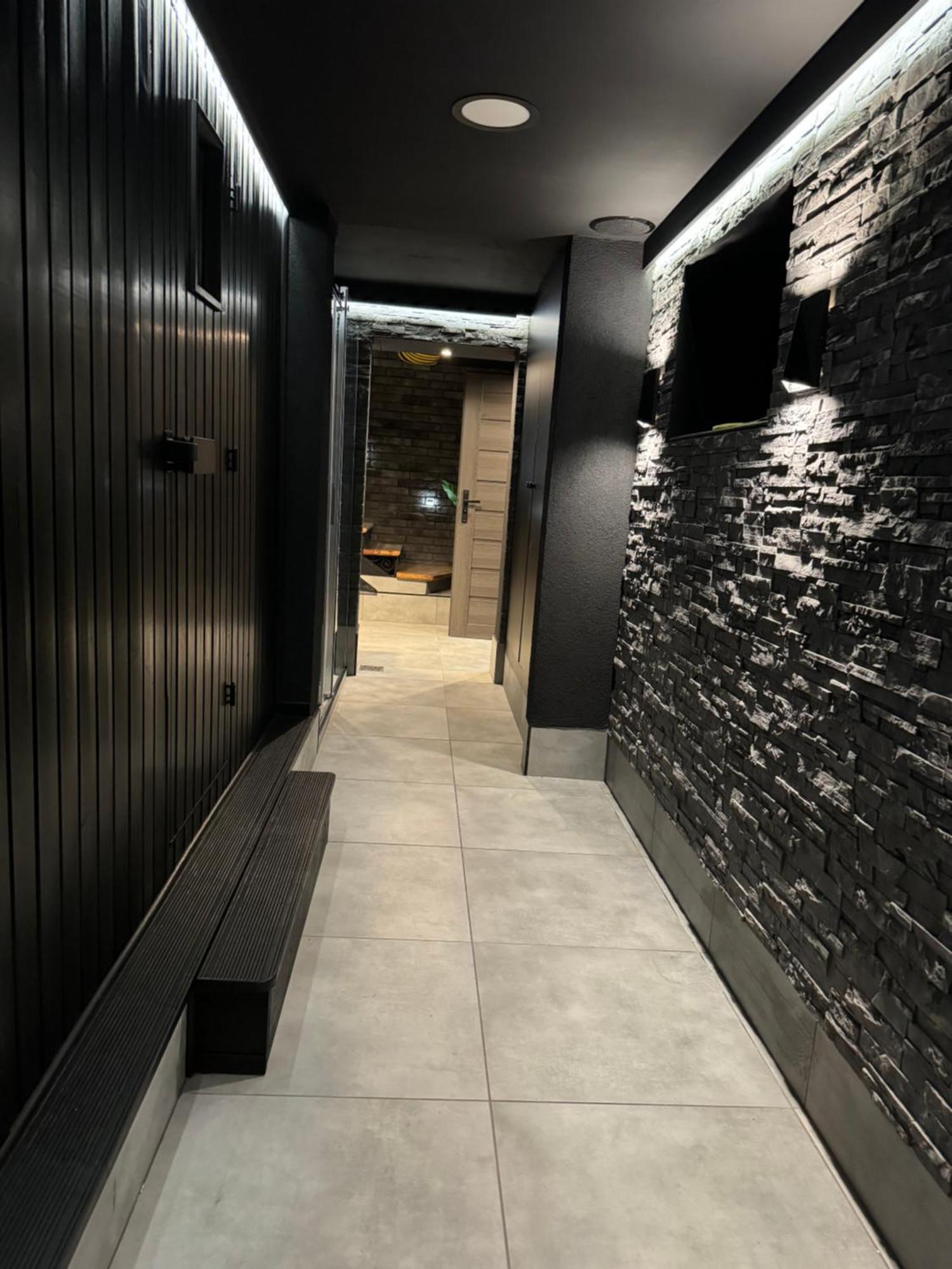 Fortisline Pokoje Z Klimatyzcja Sauna Apartment Opole Ngoại thất bức ảnh