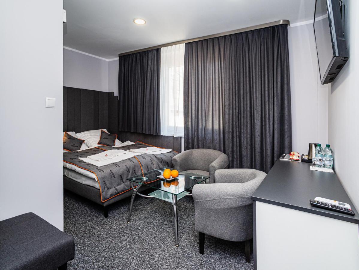 Fortisline Pokoje Z Klimatyzcja Sauna Apartment Opole Ngoại thất bức ảnh
